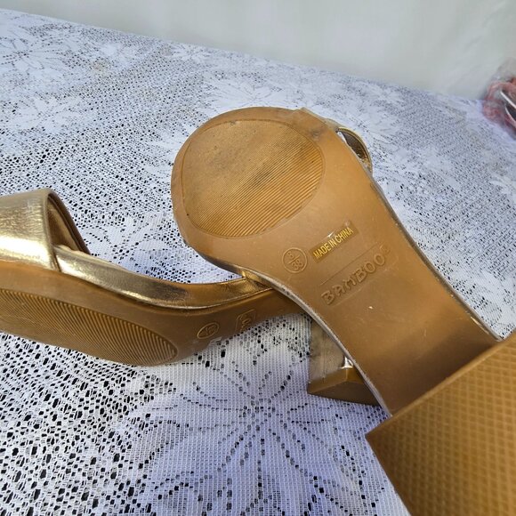 BAMBOO Metallic Gold Strappy Shoes, Size 8 - Picture 5 of 5
